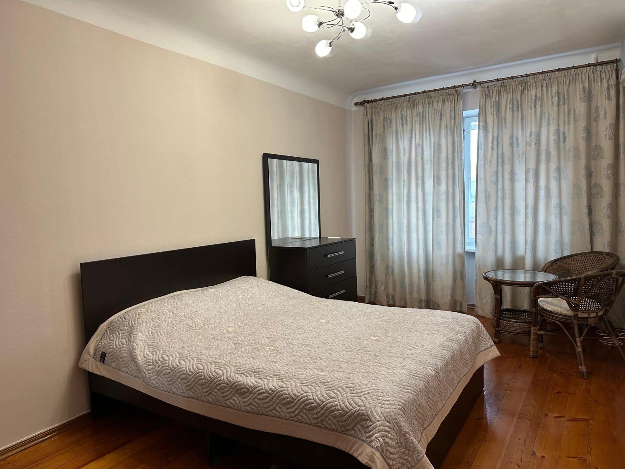 Cosy flat in the city center Apartamento Bishkek Exterior foto